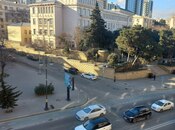 Продаётся 3-комн. вторичка 90 м², м. Низами, photo 7 from 8