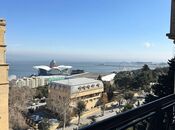 Продаётся 3-комн. вторичка 72 м², м. Ичеришехер, photo 4 from 8