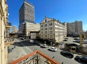 Elan №5907963 - Bakı, 28 May m., 3 otaqlı, 90 m², 3/5 mərtəbə