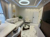 3-комн. новостройка - м. 28 мая - 100 м²