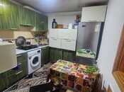 Satılır 2 otaqlı köhnə tikili 60 m², İnşaatçılar m., photo 7 from 8