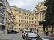 Объявление №5916028 - Баку, м. Ичеришехер, 3-комн., 110 м², 2/4 этаж