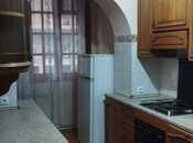 Elan №5916723 - Bakı, 28 May m., 2 otaqlı, 70 m², 3/5 mərtəbə