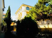 7 otaqlı həyət evi/bağ evi - Badamdar q. - 400 m²