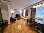 Elan №5923525 - Bakı, Gənclik m., 3 otaqlı, 140 m², 9/12 mərtəbə