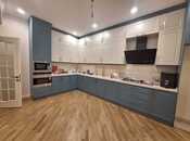3-комн. новостройка - м. Элмляр Академиясы - 135 м²
