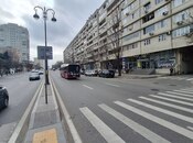 Satılır 2 otaqlı köhnə tikili 45 m², İnşaatçılar m., photo 2 from 8