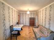 Satılır 2 otaqlı köhnə tikili 45 m², İnşaatçılar m., photo 2 from 8