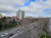 Продаётся 2-комн. вторичка 55 м², м. Низами, photo 2 from 8