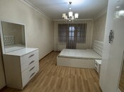 Сдаётся 4-комн. вторичка 90 м², м. Нефтчиляр, photo 1 from 8