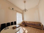 Продаётся 2-комн. вторичка 64 м², м. Низами, photo 3 from 8