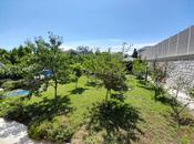7 otaqlı həyət evi/bağ evi - Novxanı q. - 300 m²