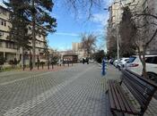 Satılır 2 otaqlı köhnə tikili 65 m², Xalqlar Dostluğu m., photo 1 from 8