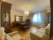 Satılır 4 otaqlı köhnə tikili 105 m², Elmlər Akademiyası m., photo 2 from 8