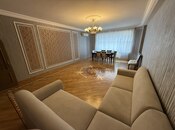 Elan №5941943 - Bakı, Şah İsmayıl Xətai m., 4 otaqlı, 190 m², 11/17 mərtəbə