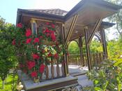6 otaqlı həyət evi/bağ evi - Novxanı q. - 300 m²