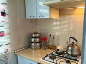 Satılır 3 otaqlı köhnə tikili 70 m², Massiv A q., photo 2 from 8