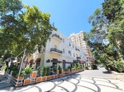 Сдаётся 4-комн. вторичка 170 м², м. Ичеришехер, photo 1 from 8