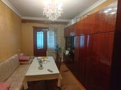 Satılır 4 otaqlı köhnə tikili 120 m², İnşaatçılar m., photo 1 from 8