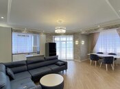 3-комн. новостройка - м. 28 мая - 132 м²