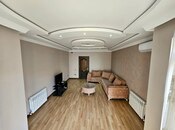3-комн. новостройка - м. 8 ноября - 100 м²
