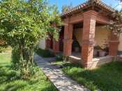 8 otaqlı həyət evi/bağ evi - Buzovna q. - 380 m²