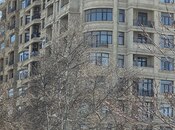 Satılır 4 otaqlı yeni tikili 198 m², Sahil m., photo 1 from 8