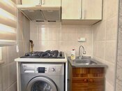 Satılır 2 otaqlı köhnə tikili 46 m², İnşaatçılar m., photo 8 from 8