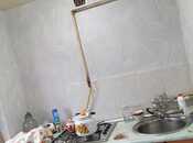 Satılır 2 otaqlı köhnə tikili 55 m², İnşaatçılar m., photo 4 from 7