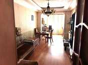 Satılır 2 otaqlı köhnə tikili 65 m², Elmlər Akademiyası m., photo 2 from 8