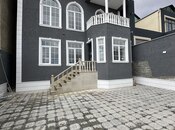 Satılır 6 otaqlı həyət evi/bağ evi 200 m², Yeni Ramana q., photo 2 from 8