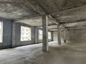 Obyekt - Bakıxanov q. - 2400 m²