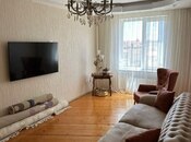 Satılır 3 otaqlı köhnə tikili 85 m², 8 Noyabr m., photo 3 from 8