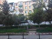 Satılır 3 otaqlı köhnə tikili 80 m², Elmlər Akademiyası m., photo 1 from 8