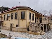 5 otaqlı həyət evi/bağ evi - Novxanı q. - 180 m²