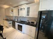 3-комн. новостройка - м. Элмляр Академиясы - 110 м²