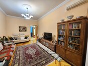 Satılır 2 otaqlı köhnə tikili 70 m², Nəsimi r., photo 3 from 8