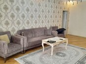 Сдаётся 3-комн. новостройка 110 м², м. 8 ноября, photo 1 from 8