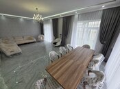 5 otaqlı həyət evi/bağ evi - Mərdəkan q. - 3000 m²