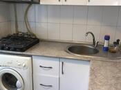 Satılır 1 otaqlı köhnə tikili 33 m², Elmlər Akademiyası m., photo 4 from 6