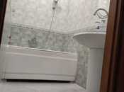 Продаётся 2-комн. вторичка 55 м², м. Низами, photo 8 from 8