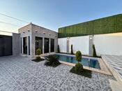 3 otaqlı həyət evi/bağ evi - Şüvəlan q. - 270 m²