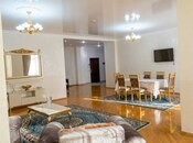 Объявление №5975934 - Баку, м. 28 мая, 4-комн., 230 м², 4/15 этаж