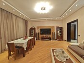 Satılır 4 otaqlı yeni tikili 200.5 m², 28 May m., photo 2 from 8