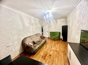 Продаётся 3-комн. вторичка 85 м², м. Кара Караев, photo 1 from 8