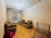 Продаётся 2-комн. вторичка 65 м², м. Низами, photo 2 from 8