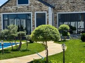 4 otaqlı həyət evi/bağ evi - Mərdəkan q. - 240 m²