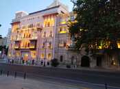 Продаётся 2-комн. вторичка 65 м², м. Ичеришехер, photo 2 from 8