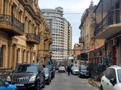 Продаётся 1-комн. вторичка 35 м², м. Низами, photo 2 from 8