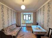 Satılır 2 otaqlı köhnə tikili 50 m², İnşaatçılar m., photo 4 from 8